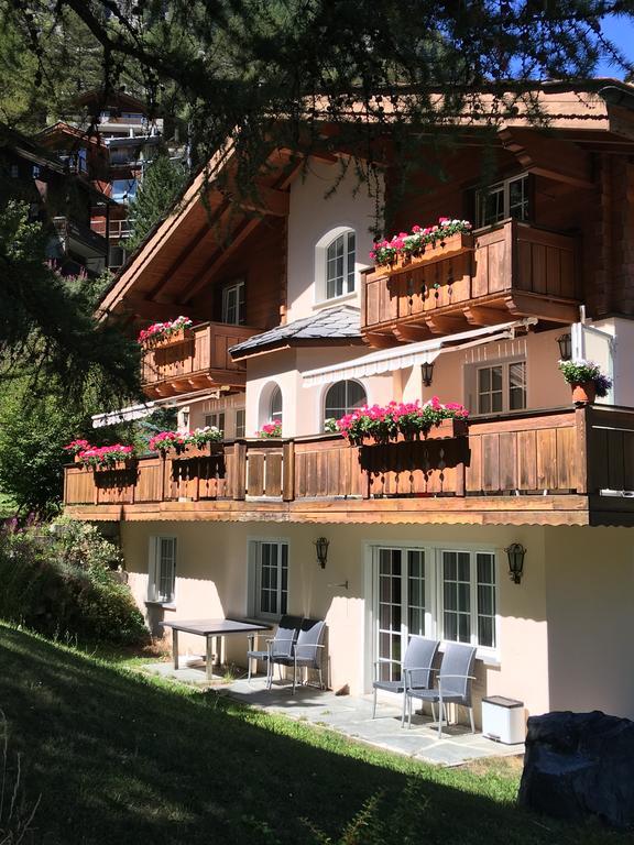 Chalet Les Clochettes Apartment Zermatt Exterior photo